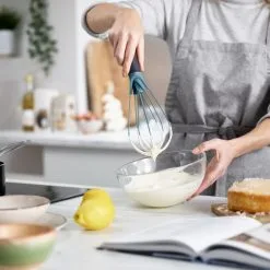 Joseph Joseph Twist Whisk Sky -Kitchen Accessories Shop BP635089 nc 3