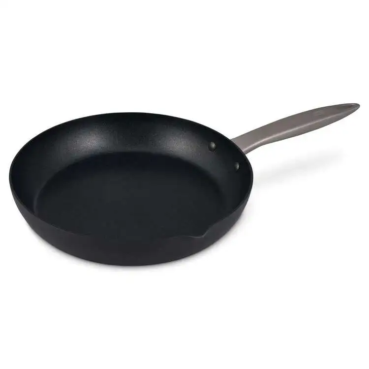 Zyliss Ultimate Pro Hard Anodised Frying Pan 24cm 4 Zyliss Ultimate Pro Hard Anodised Frying Pan 24cm - Image 4