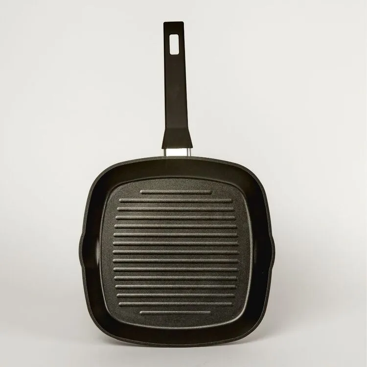 Swiss Diamond Deluxe Premium Forged Induction Square Grill Pan 28 Cm 1 Swiss Diamond Deluxe Premium Forged Induction Square Grill Pan 28 Cm